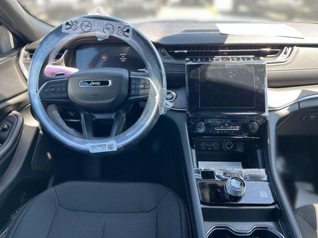 new 2025 Jeep Grand Cherokee L car, priced at $36,894