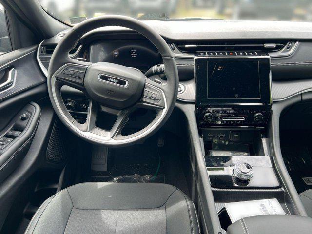 new 2025 Jeep Grand Cherokee car, priced at $35,222