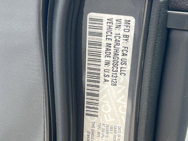 new 2025 Jeep Grand Cherokee car, priced at $35,222