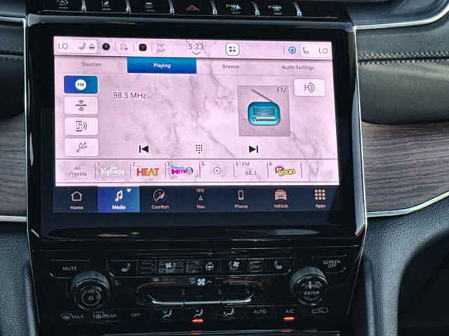 new 2025 Jeep Grand Cherokee car, priced at $54,576