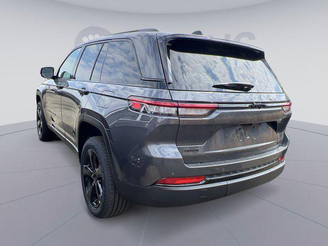 new 2025 Jeep Grand Cherokee car, priced at $38,182