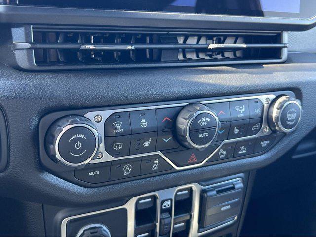 new 2025 Jeep Wrangler car, priced at $44,863