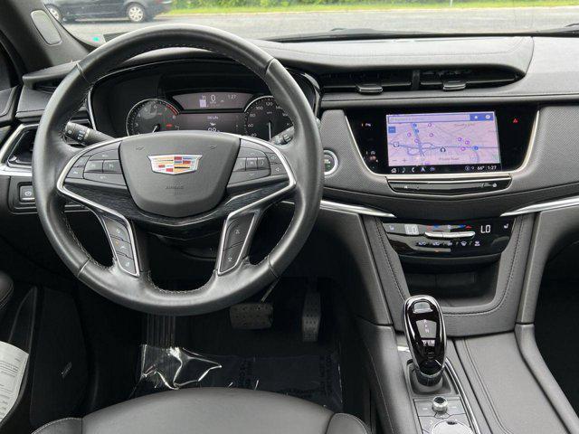 used 2023 Cadillac XT5 car, priced at $33,000