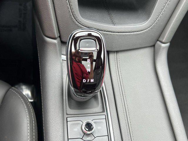 used 2023 Cadillac XT5 car, priced at $33,000