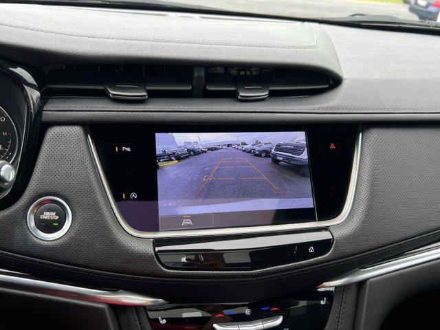 used 2023 Cadillac XT5 car, priced at $33,000