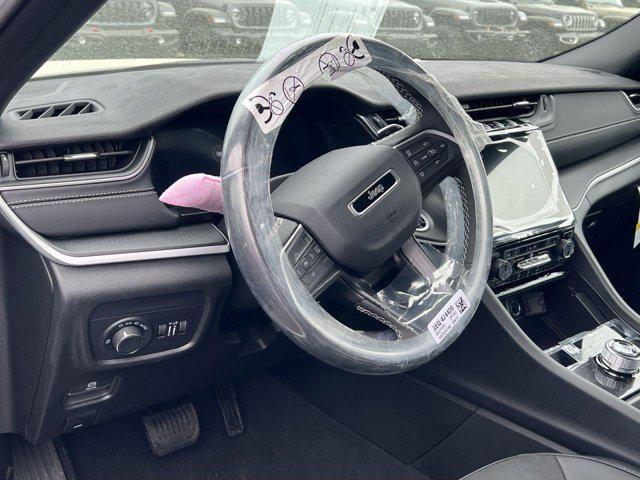new 2025 Jeep Grand Cherokee L car, priced at $39,268