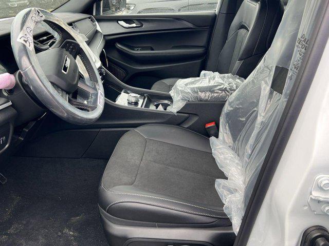 new 2025 Jeep Grand Cherokee L car, priced at $39,268