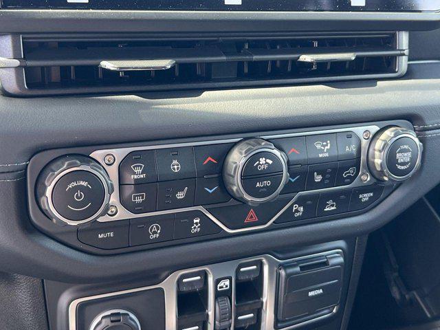 new 2025 Jeep Wrangler car, priced at $54,432