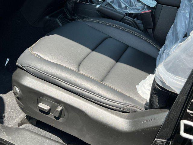 new 2025 Jeep Wrangler car, priced at $46,194