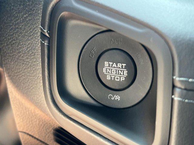 new 2025 Jeep Wrangler car, priced at $46,194