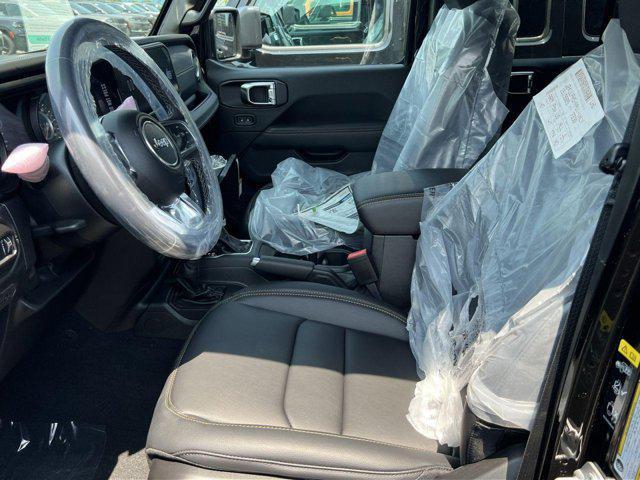 new 2025 Jeep Wrangler car, priced at $46,194