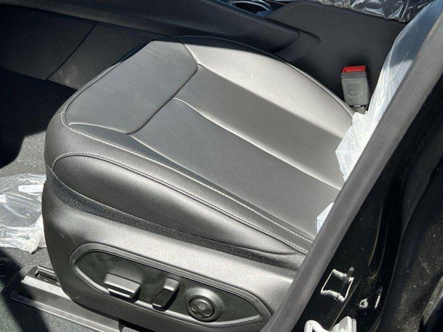 new 2025 Jeep Grand Cherokee L car, priced at $40,294