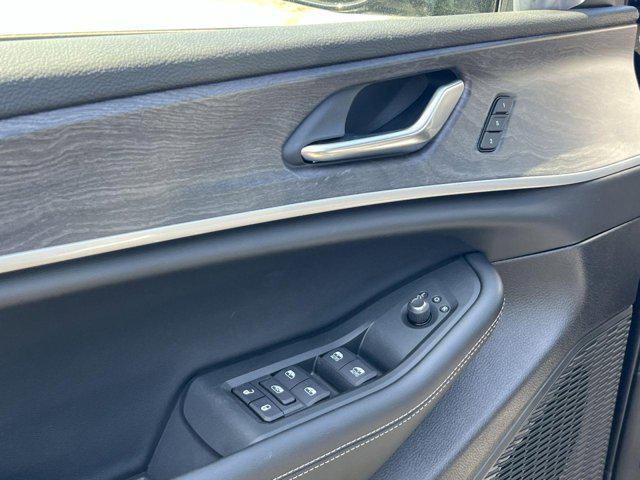new 2025 Jeep Grand Cherokee L car, priced at $40,294