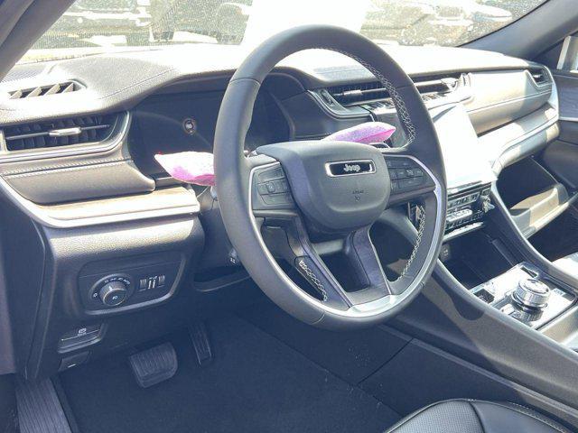 new 2025 Jeep Grand Cherokee car, priced at $45,616