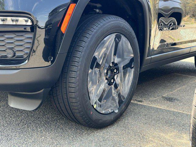new 2025 Jeep Grand Cherokee car, priced at $45,616