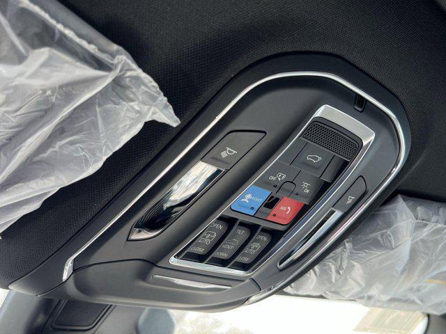 new 2025 Jeep Grand Cherokee car, priced at $45,616