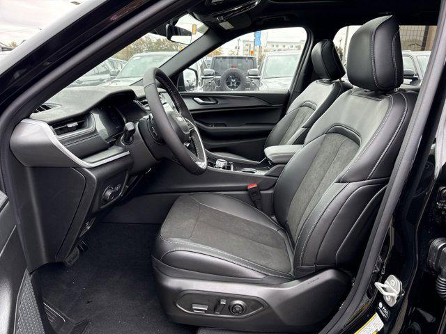 new 2025 Jeep Grand Cherokee L car, priced at $41,235