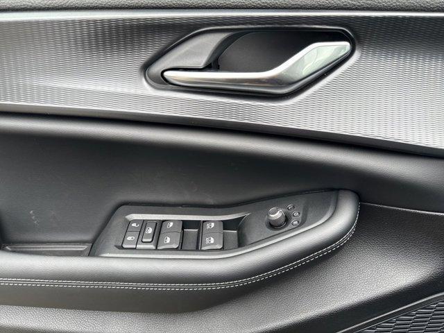 new 2025 Jeep Grand Cherokee L car, priced at $41,235