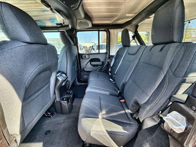 new 2025 Jeep Wrangler car, priced at $46,354