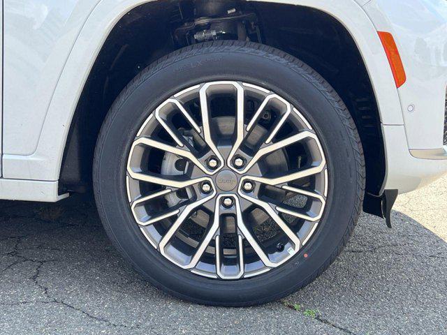 new 2025 Jeep Grand Cherokee L car, priced at $55,503