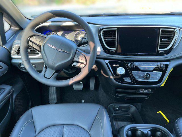 new 2024 Chrysler Pacifica car, priced at $41,741