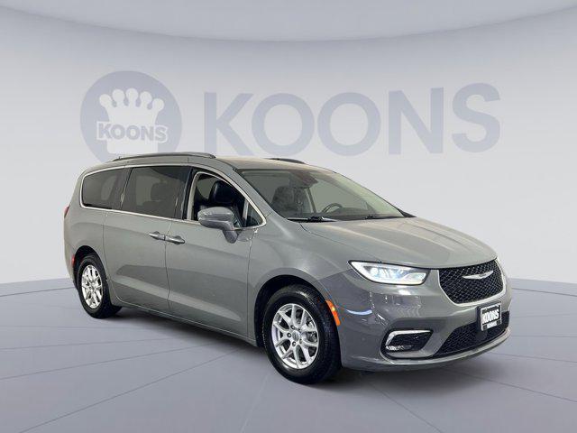 used 2021 Chrysler Pacifica car, priced at $18,500