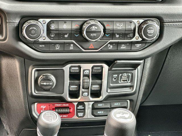 new 2025 Jeep Wrangler car, priced at $51,939