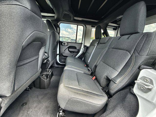 new 2025 Jeep Wrangler car, priced at $46,125