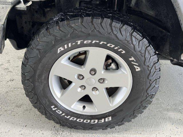 used 2015 Jeep Wrangler Unlimited car, priced at $15,500