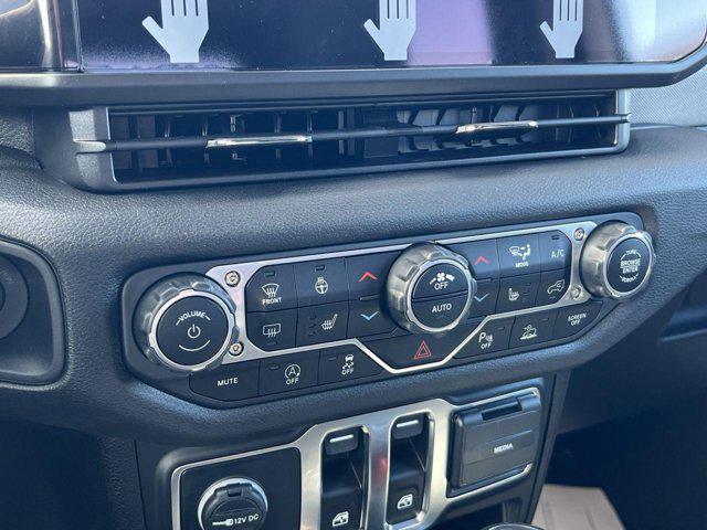 new 2025 Jeep Wrangler car, priced at $34,772
