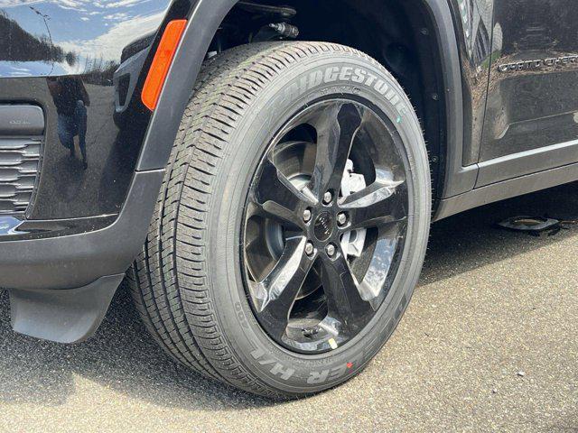 new 2025 Jeep Grand Cherokee L car, priced at $40,662