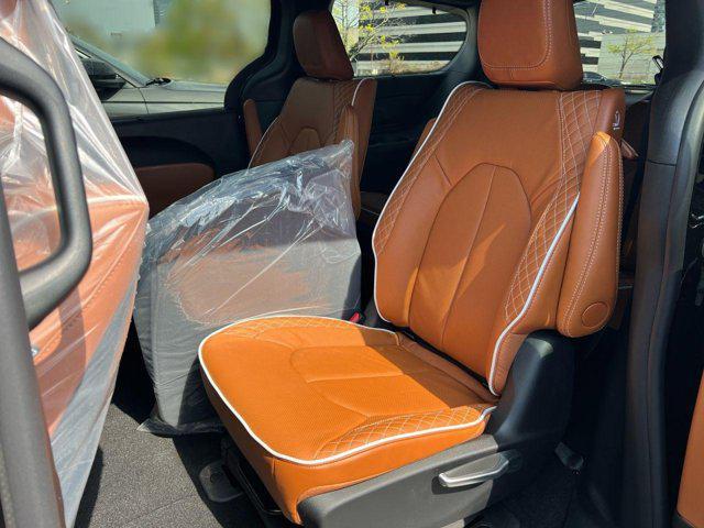 new 2025 Chrysler Pacifica car, priced at $52,172