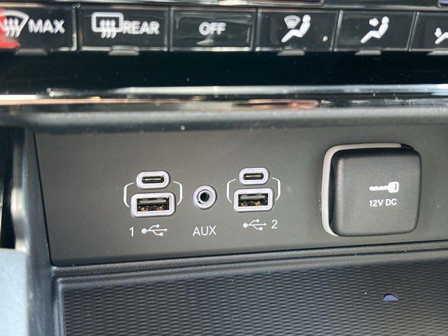 new 2025 Jeep Grand Cherokee car, priced at $45,616