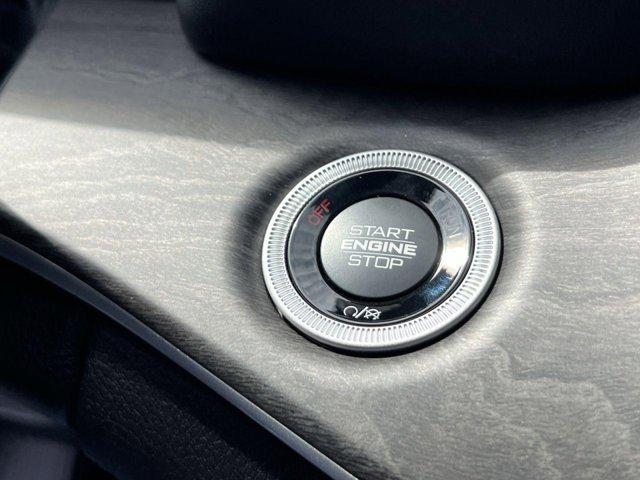 new 2025 Jeep Grand Cherokee car, priced at $45,616