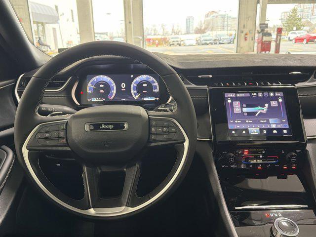 new 2025 Jeep Grand Cherokee car, priced at $37,507