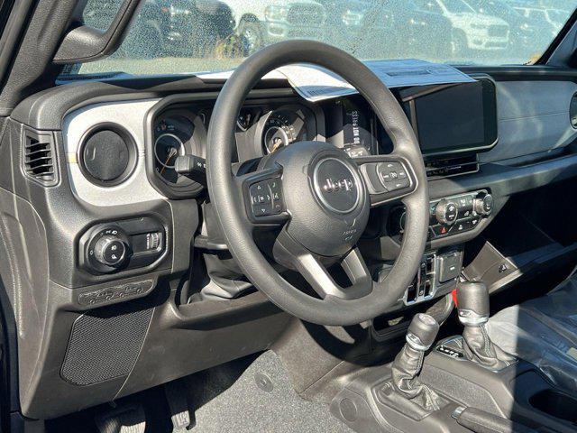 new 2024 Jeep Gladiator car, priced at $42,840