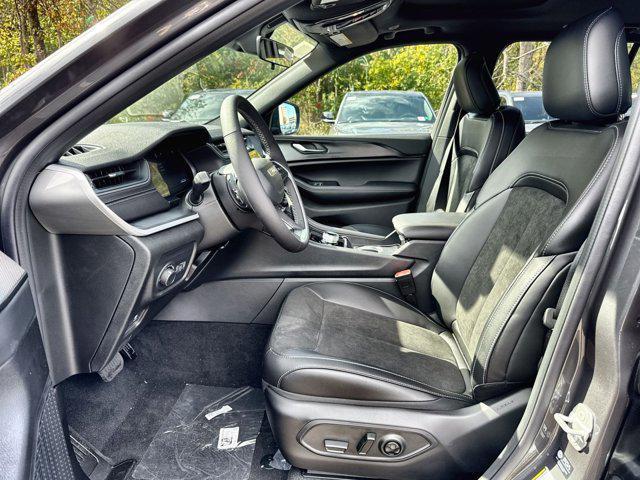 new 2025 Jeep Grand Cherokee car, priced at $41,164