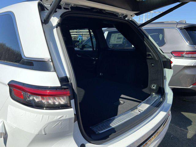 new 2025 Jeep Grand Cherokee car, priced at $61,340