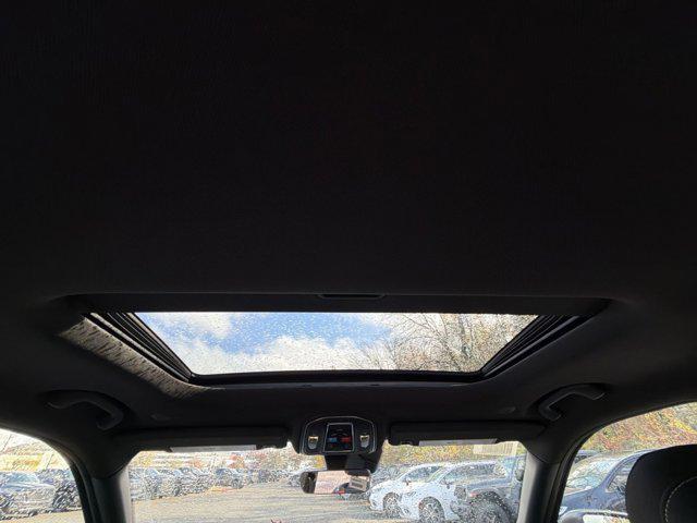 new 2025 Jeep Grand Cherokee L car, priced at $37,320