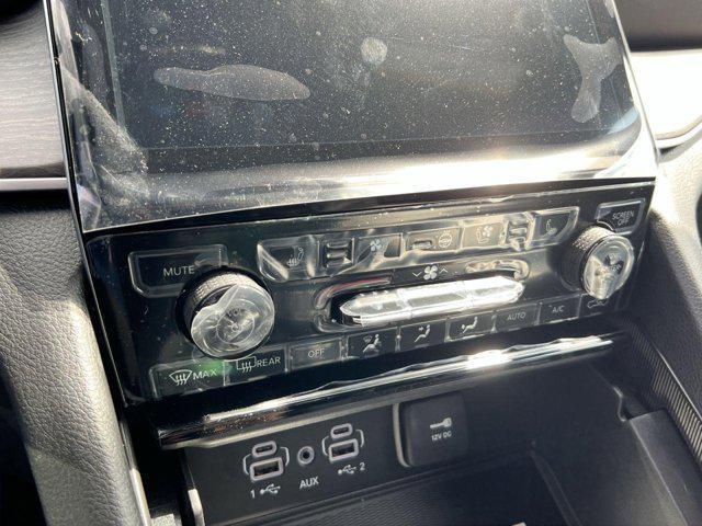 new 2025 Jeep Grand Cherokee L car, priced at $44,927