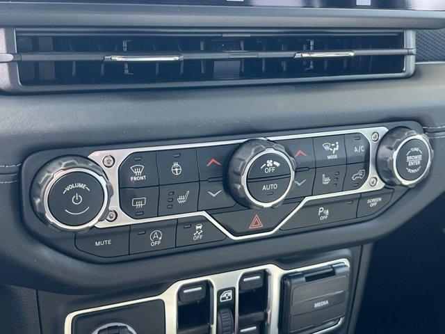 new 2025 Jeep Wrangler car, priced at $61,230