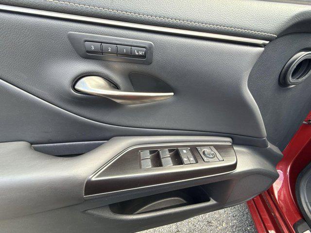 used 2019 Lexus ES 350 car, priced at $23,500