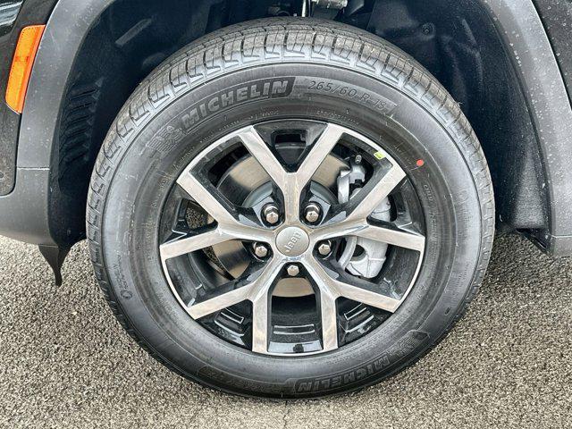 new 2025 Jeep Grand Cherokee car, priced at $43,352