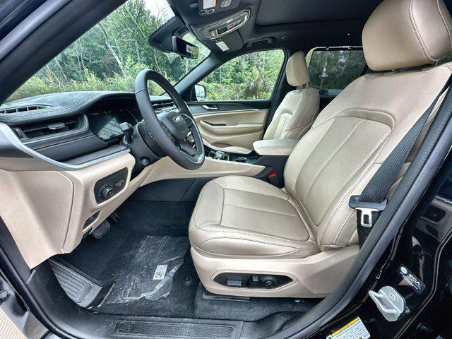 new 2025 Jeep Grand Cherokee car, priced at $43,352