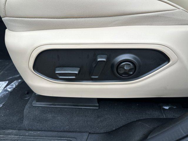 new 2025 Jeep Grand Cherokee car, priced at $43,352