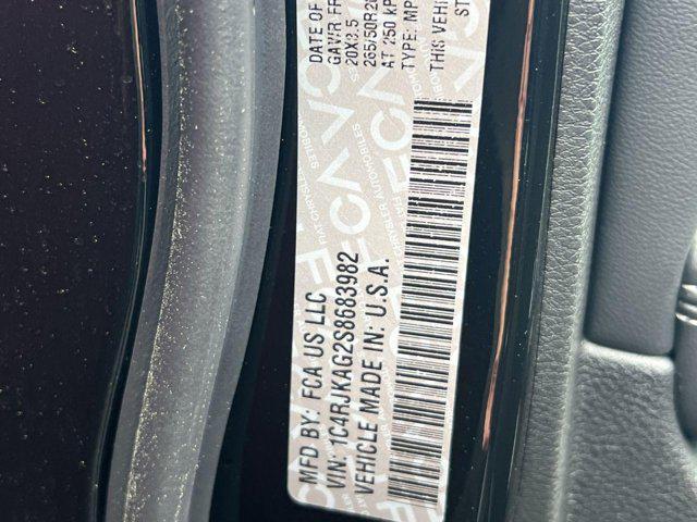 new 2025 Jeep Grand Cherokee L car, priced at $40,662