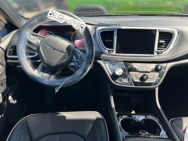 new 2025 Chrysler Pacifica car, priced at $46,425