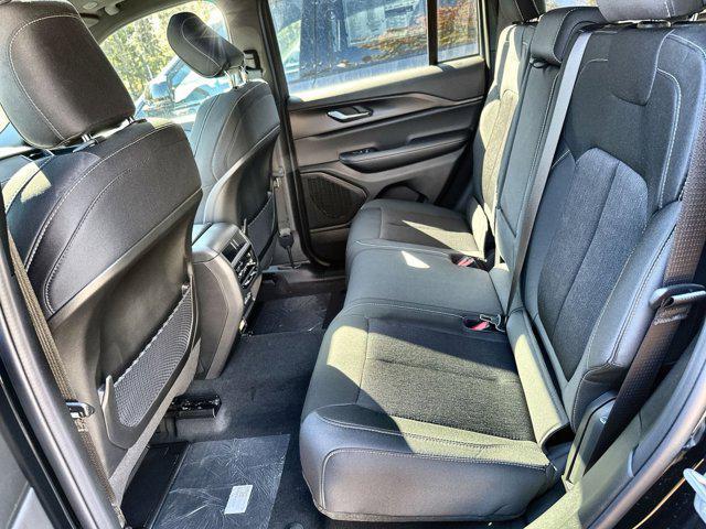 new 2025 Jeep Grand Cherokee car, priced at $35,257