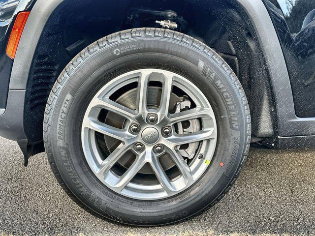 new 2025 Jeep Grand Cherokee L car, priced at $37,340