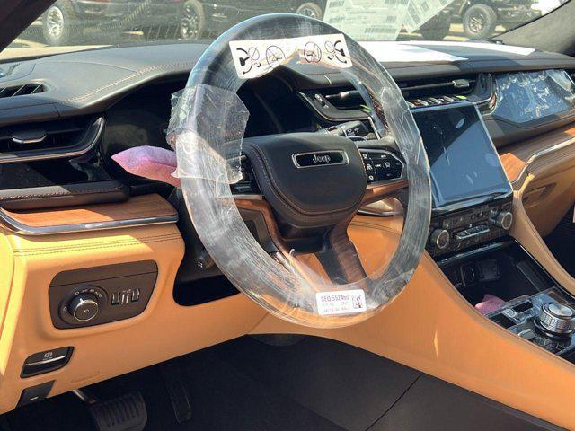 new 2025 Jeep Grand Cherokee car, priced at $59,136
